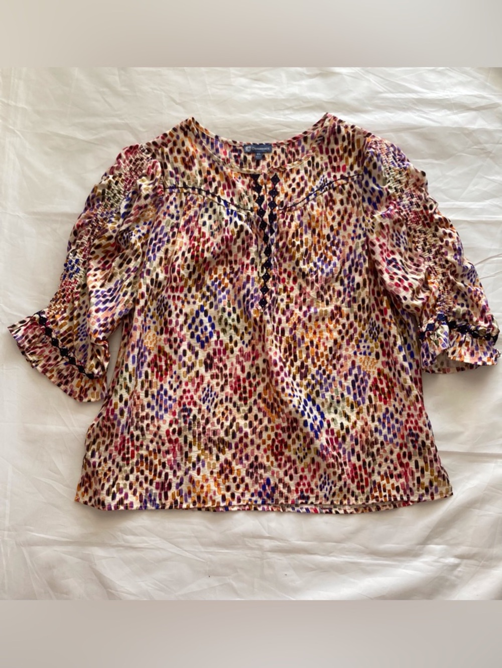 Democracy Embroidered 3/4 flounce sleeve Top SizeXL Multicolored Rayon/Nylon EUC
